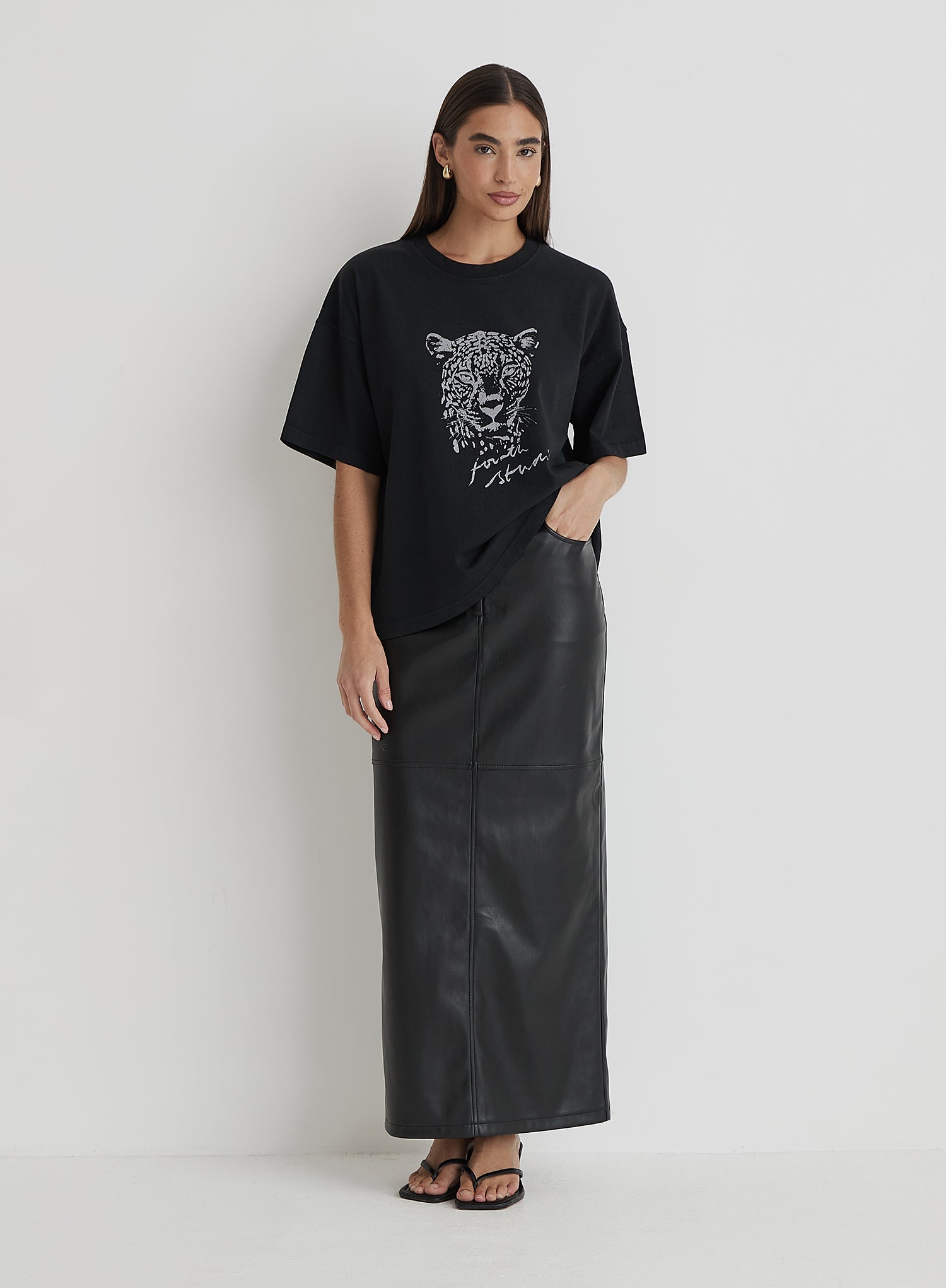 Black Acid Wash Leopard Motif T-Shirt